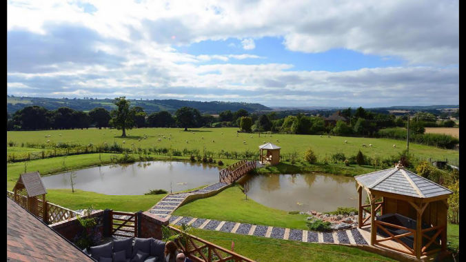 Shropshire Wedding Venues - Ye Olde Punchbowl